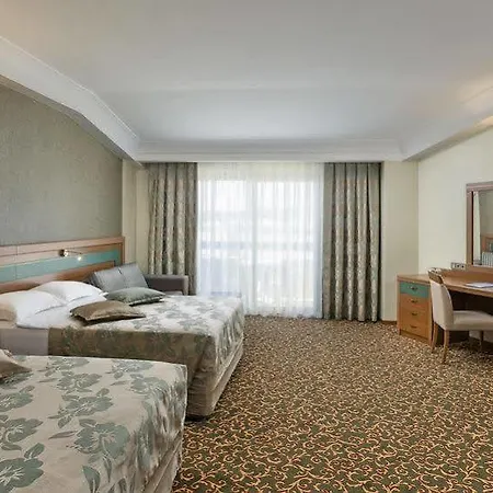 World Ozkaymak Incekum 5*